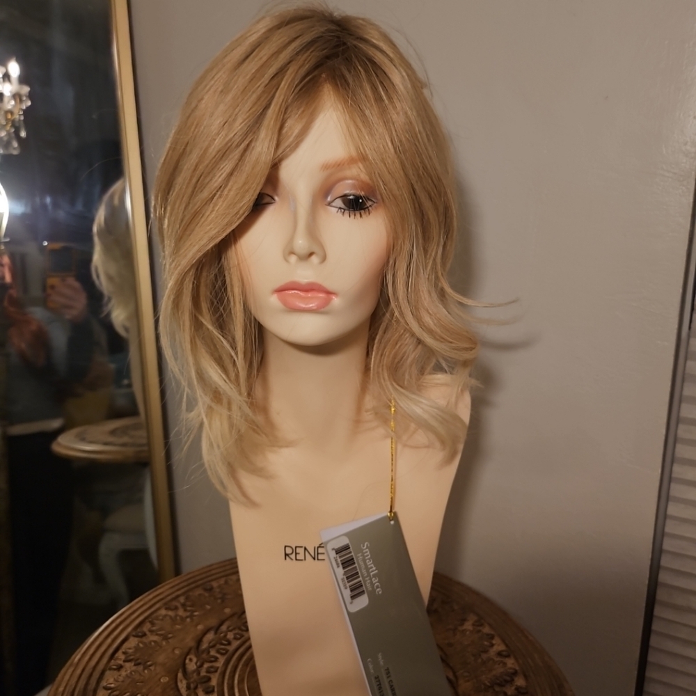 Jon Renau human hair wig CARRIE petite in shaded sun